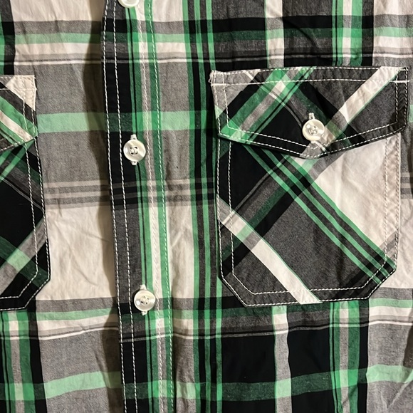 Plaid double pocket short sleeve shirt B2 - Picture 2 of 3